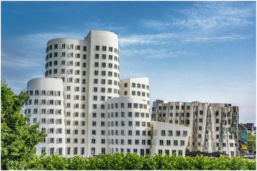 Contemporary buildings in Düsseldorf showcasing un