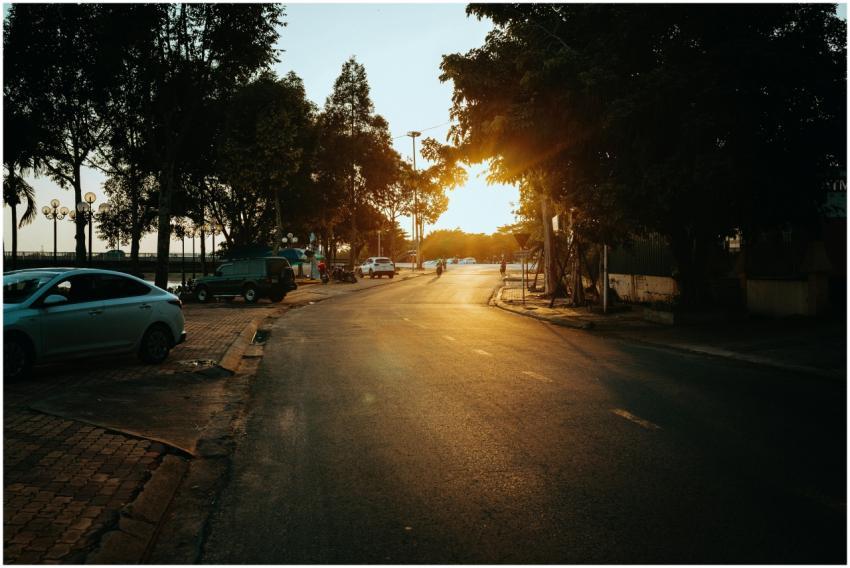 Golden Hour Street Kon