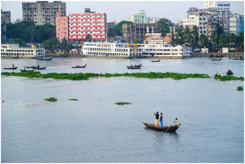 Boats Buriganga River Dhaka