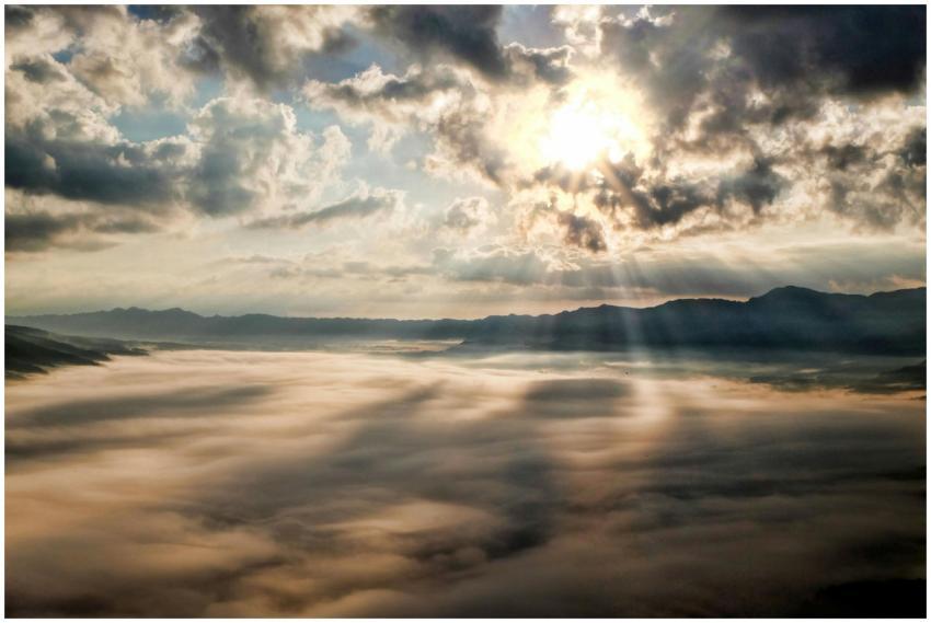 Captivating view of the sun breaking through cloud