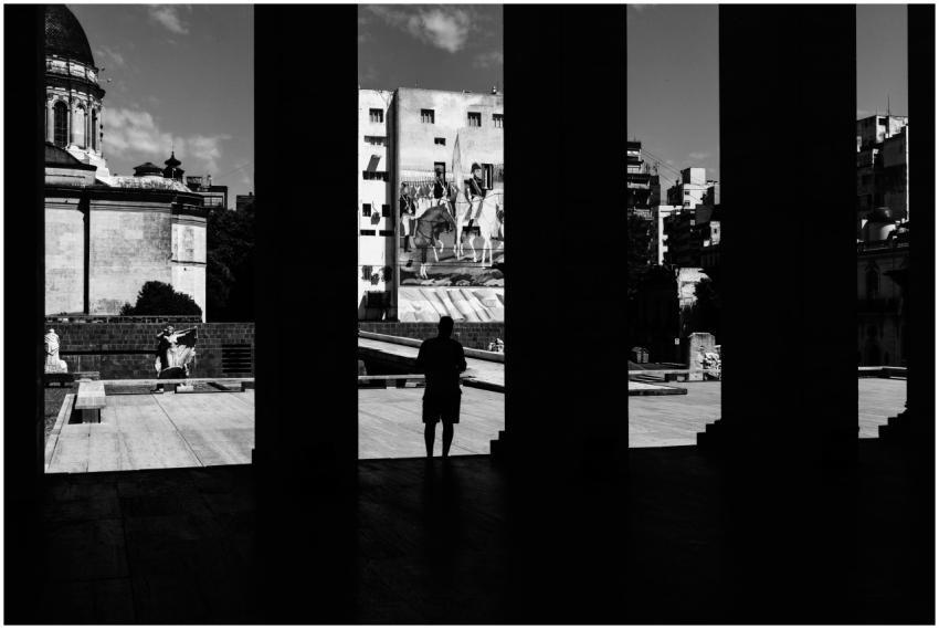 Dramatic black and white photo of an urban silhoue