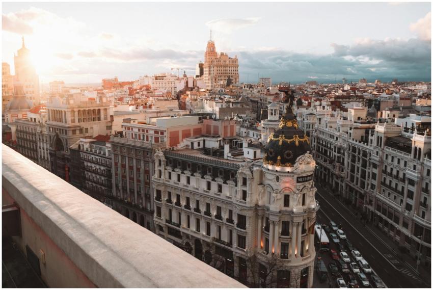 Breathtaking view of Madrid's skyline at sunset fe
