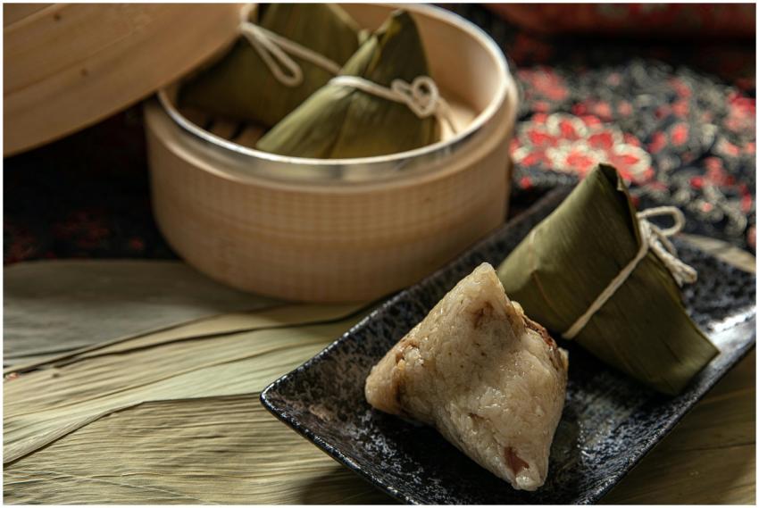 Delicious Taiwanese zongzi wrapped in bamboo leave
