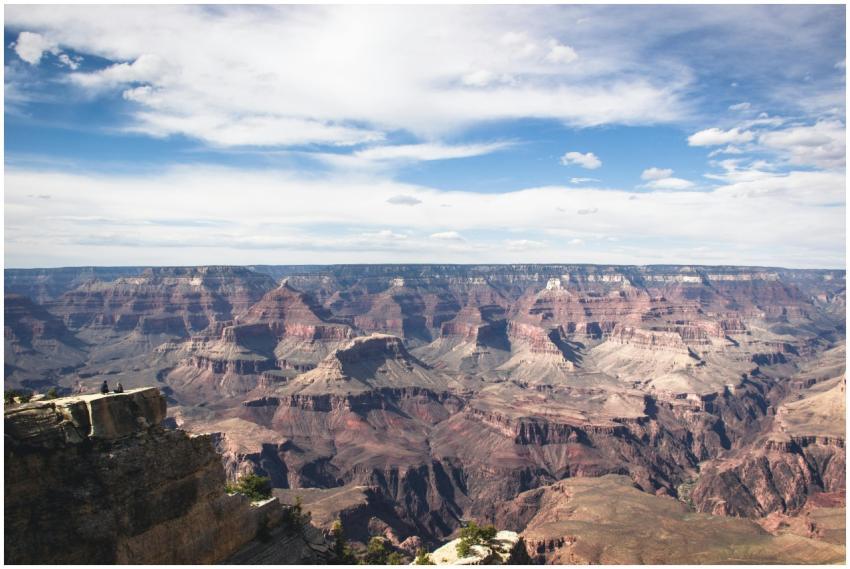 A breathtaking view of the Grand Canyon showcasing