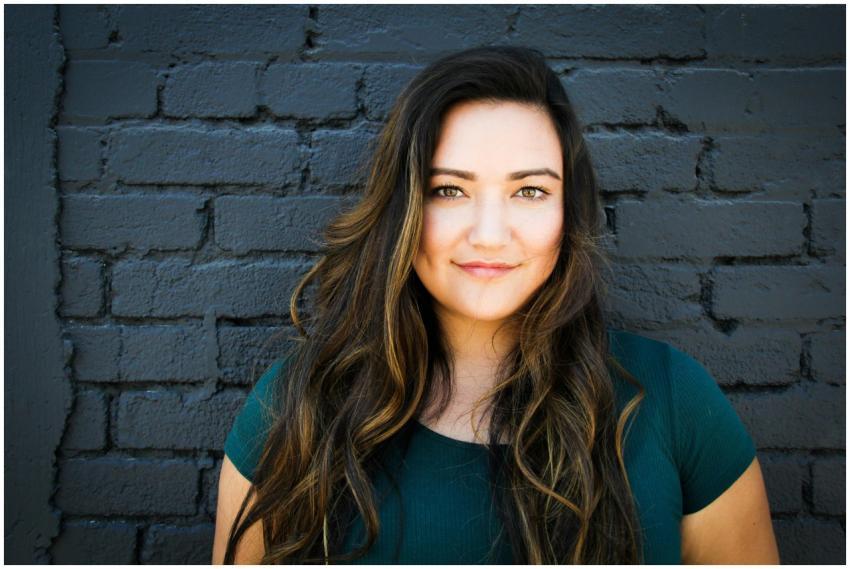A captivating portrait of a woman smiling confiden
