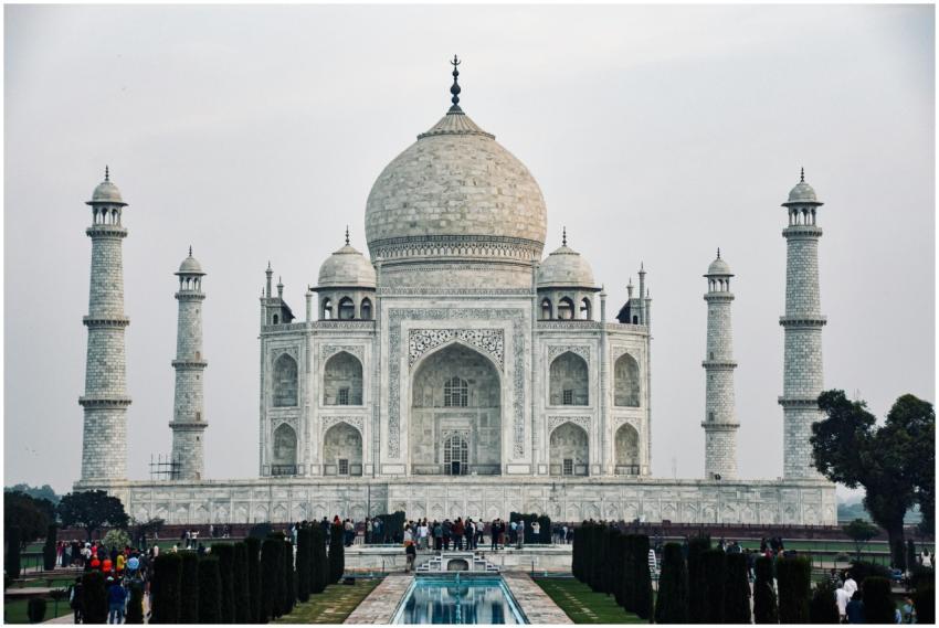 Experience the iconic beauty of the Taj Mahal, a m