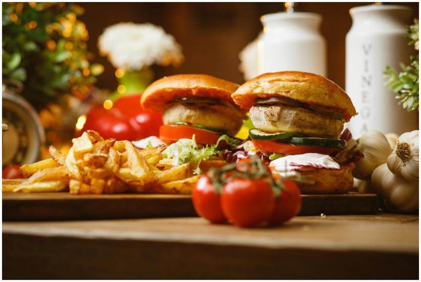 Mouth-watering gourmet burgers and french fries se
