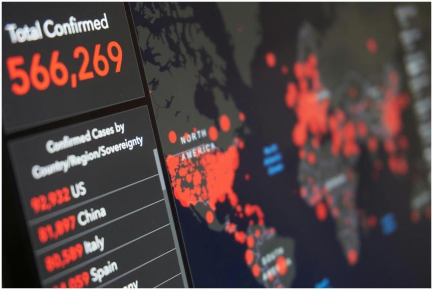 Blurred world map with total number of people infe