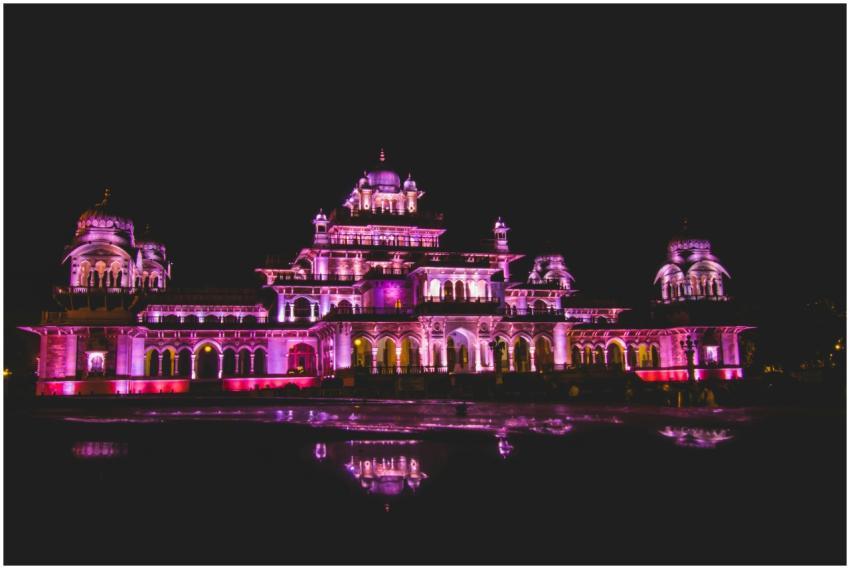 Dazzling illuminated night view of Albert Hall Mus