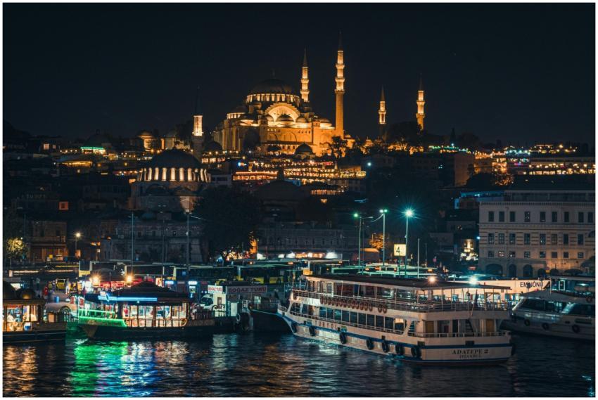 A breathtaking night view of İstanbul showcasing f