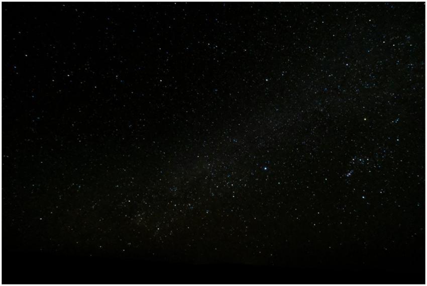 Capture of the starry night sky over Ksar Tanamous