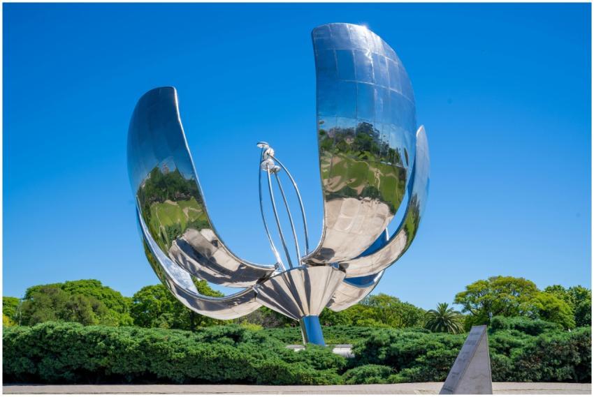 Floralis Generica Sculpture Buenos