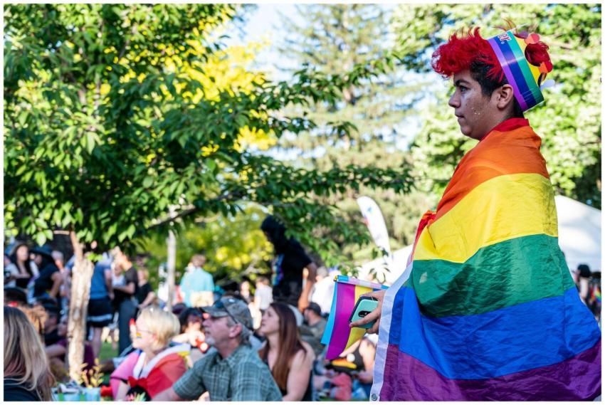 Capturing the colorful energy of a lively outdoor