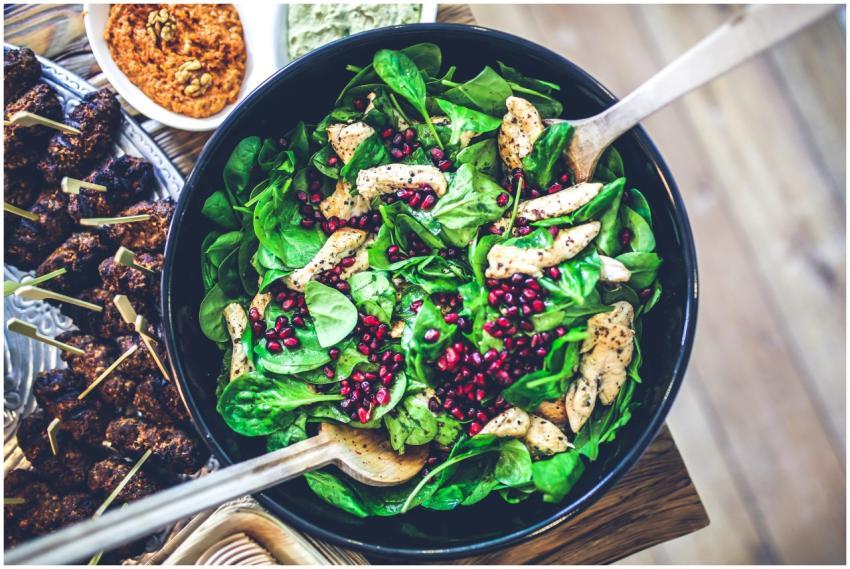 Healthy and vibrant spinach salad with grilled chi