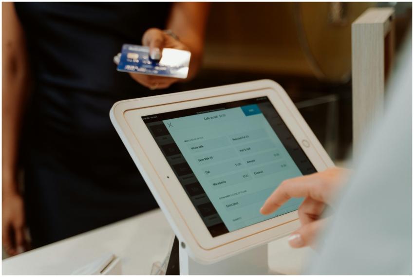 A modern cashless payment system using a tablet an