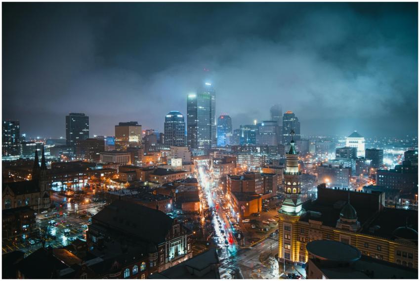 Stunning nighttime view of the Indianapolis skylin
