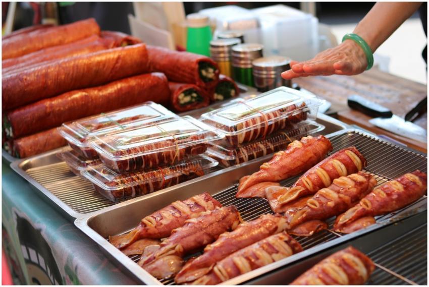 Freshly grilled skewered meat displayed at a vibra
