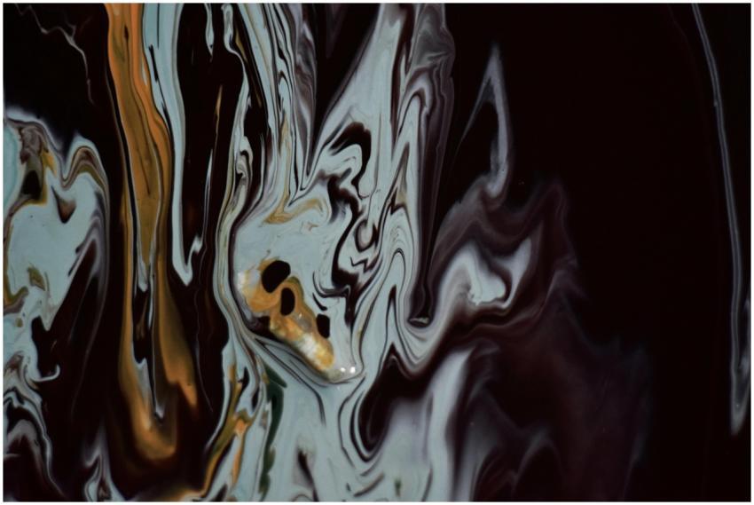 Explore dynamic abstract swirl patterns with rich