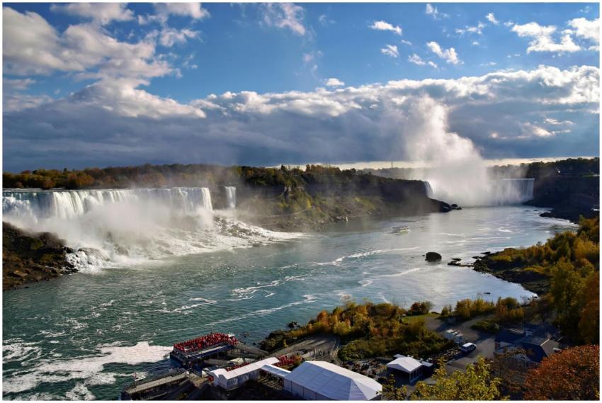 Stunning autumn view of Niagara Falls, capturing t