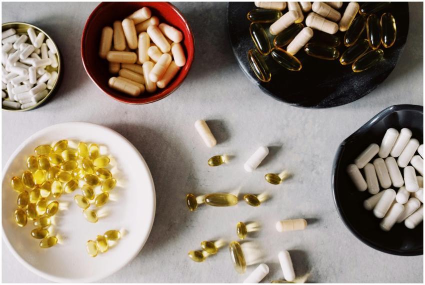 Top view of various types of gelatin coated drugs