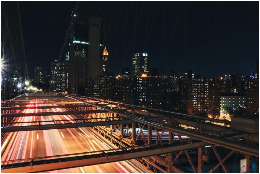 Long exposure shot capturing traffic on Brooklyn B