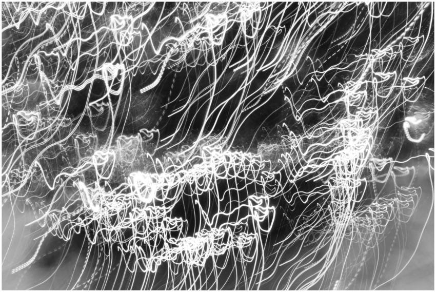 Intriguing abstract image with dynamic white light