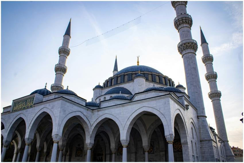 Majestic view of Kocatepe Mosque with clear skies