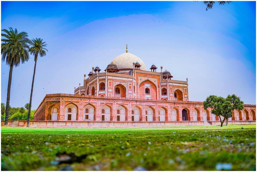 Stunning view of Humayun's Tomb, a UNESCO World He