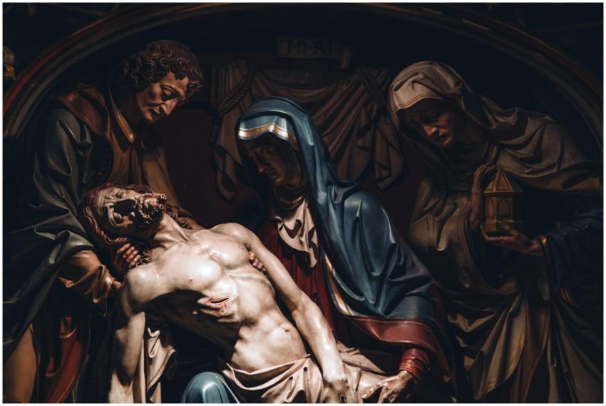 Emotional depiction of Jesus Christ and Virgin Mar