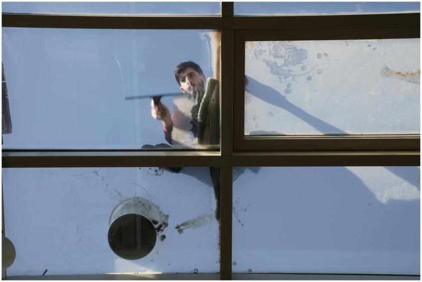 Window Cleaner Washing Glass