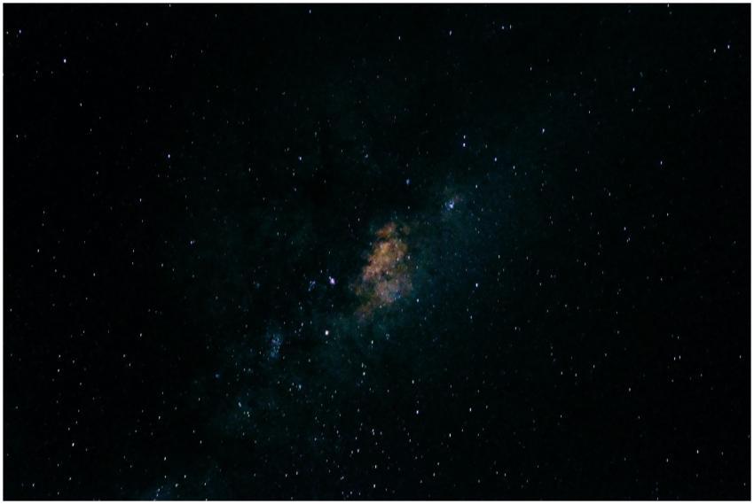 Captivating image of the Milky Way galaxy showcasi