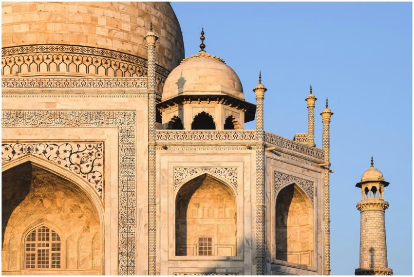 Detailed view of Taj Mahal's intricate architectur