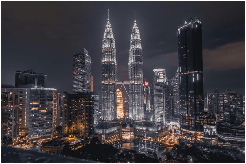 A breathtaking night view of Kuala Lumpur's skylin