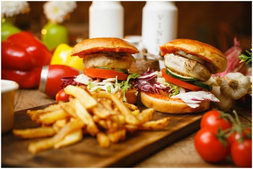 Delicious vegetarian burgers with fresh vegetables