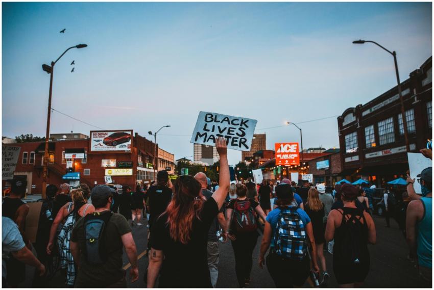 Protesters marching for Black Lives Matter in a ci