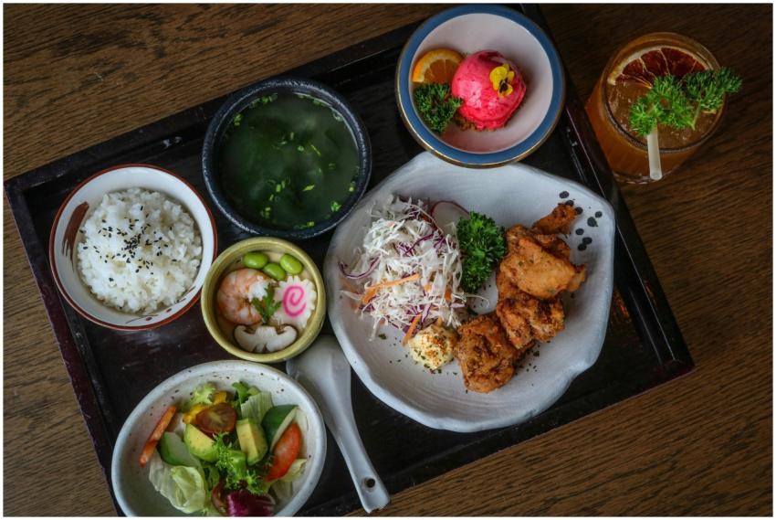 A delicious Japanese meal featuring tempura, sashi