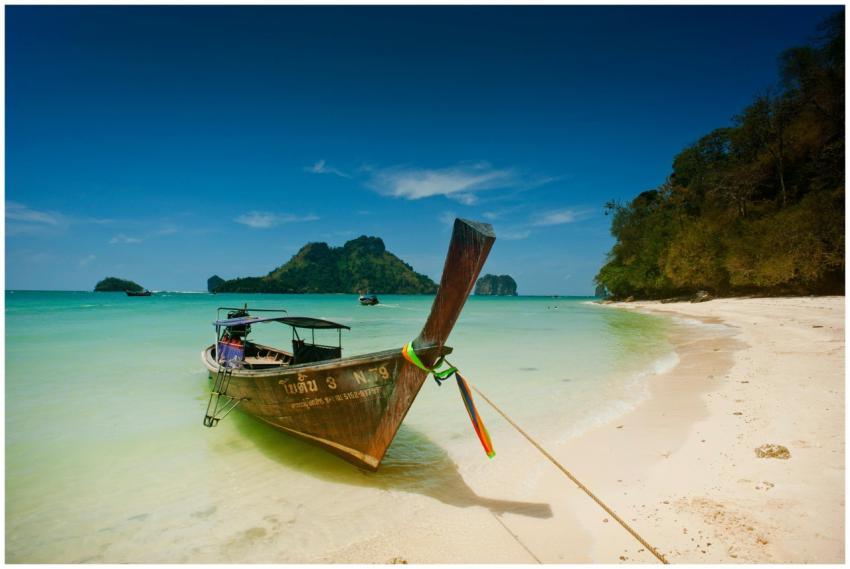 Scenic view of a traditional longtail boat on Ao N