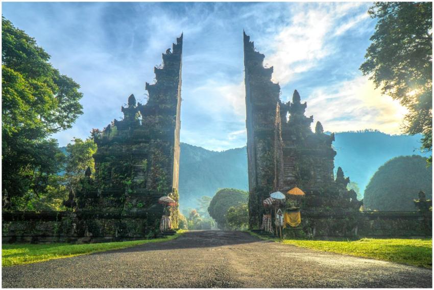 Stunning view of the Handara Gate in Bali with mou
