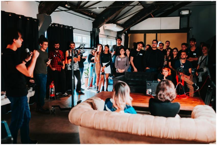 Vibrant business seminar in São Paulo with a diver