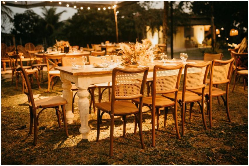 Beautifully arranged outdoor wedding reception tab