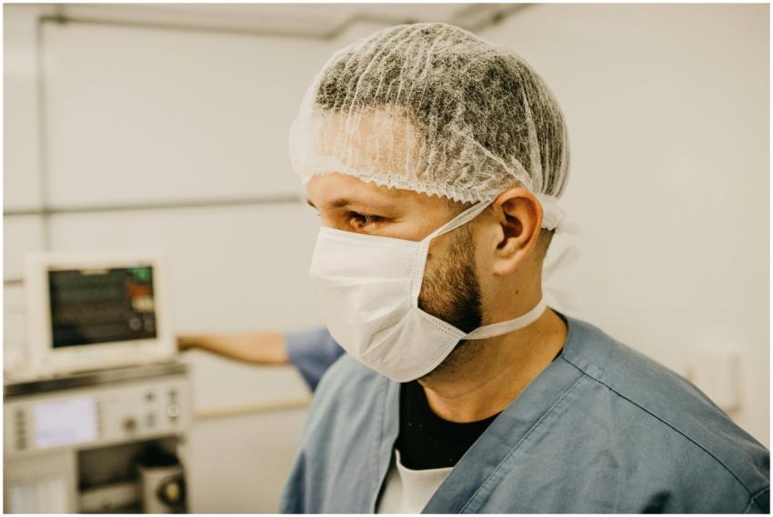 Healthcare professional in hospital setting wearin