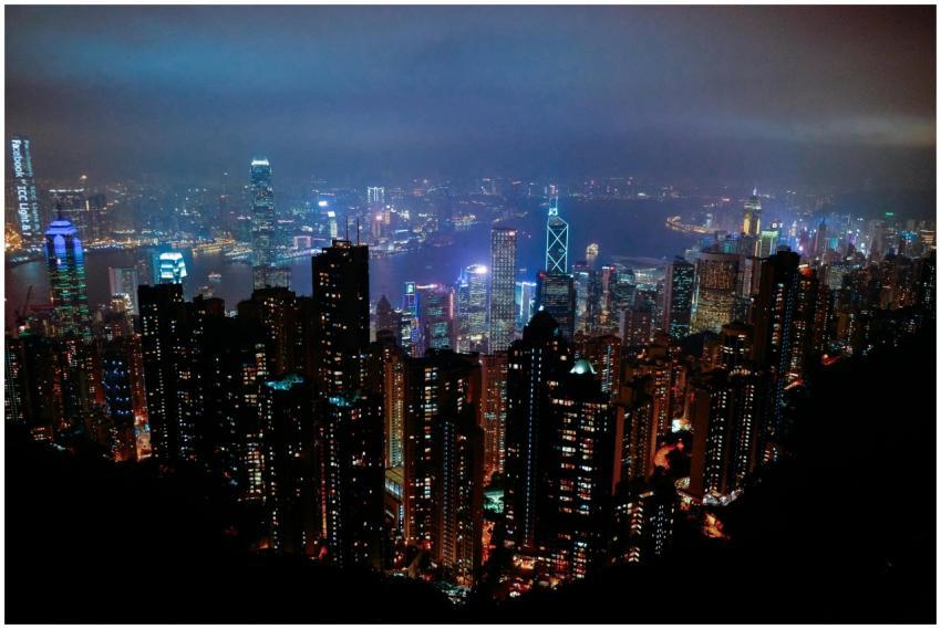 A stunning view of Hong Kong's skyline illuminated