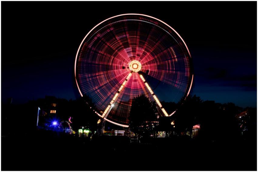 Spectacular long-exposure shot of an illuminated F