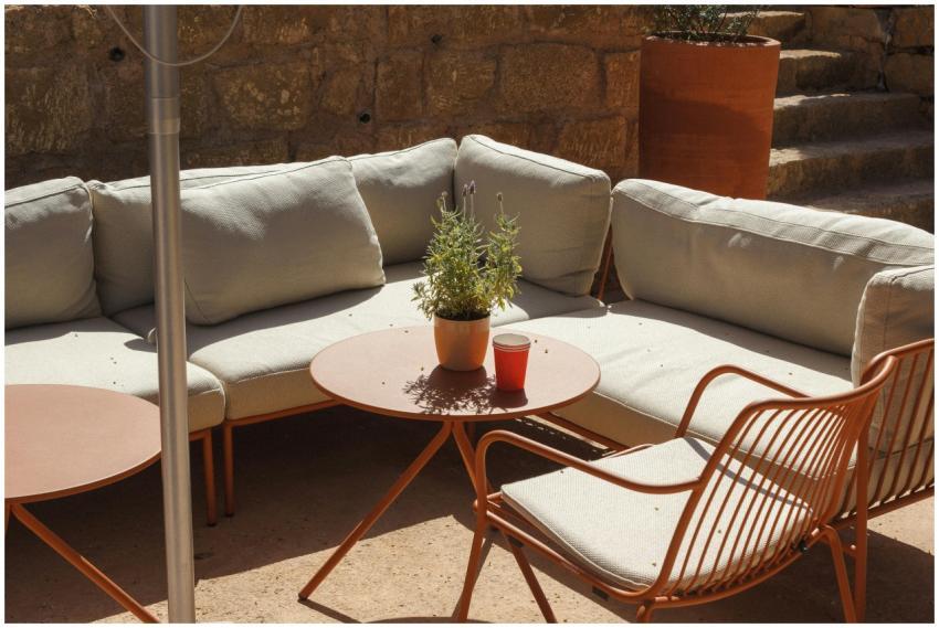 Cozy Outdoor Seating Elegant