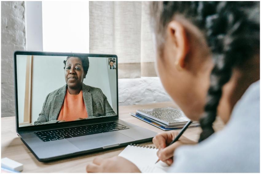 A girl participating in an online learning session