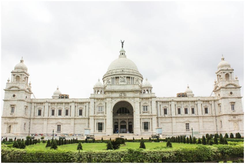 Stunning view of the iconic Victoria Memorial in K