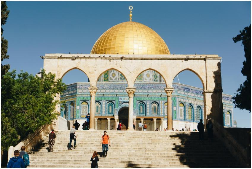 Stunning view of the Dome of the Rock in Jerusalem