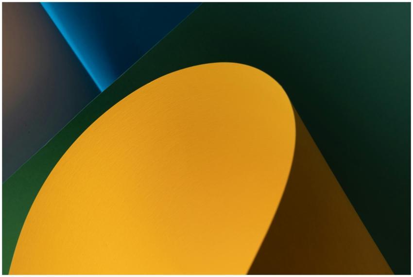 Dynamic composition of abstract geometric shapes i