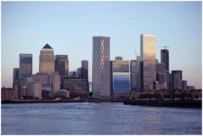 Skyline view of Canary Wharf with skyscrapers refl