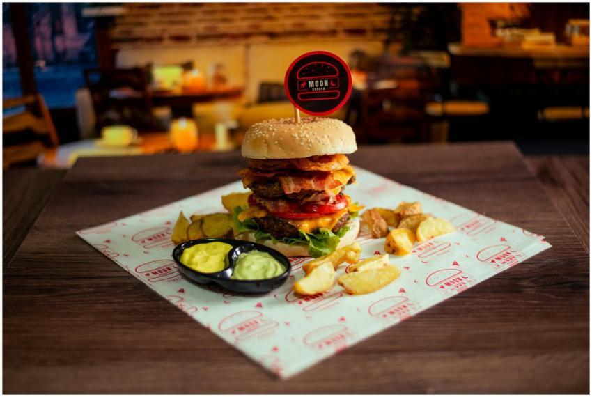 Delicious gourmet burger with crispy bacon, fresh